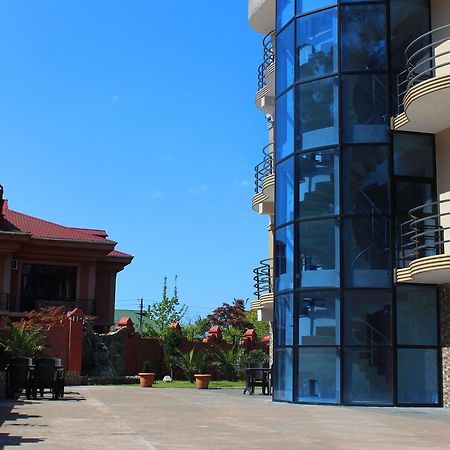Black Sea Hotel Batoemi Buitenkant foto